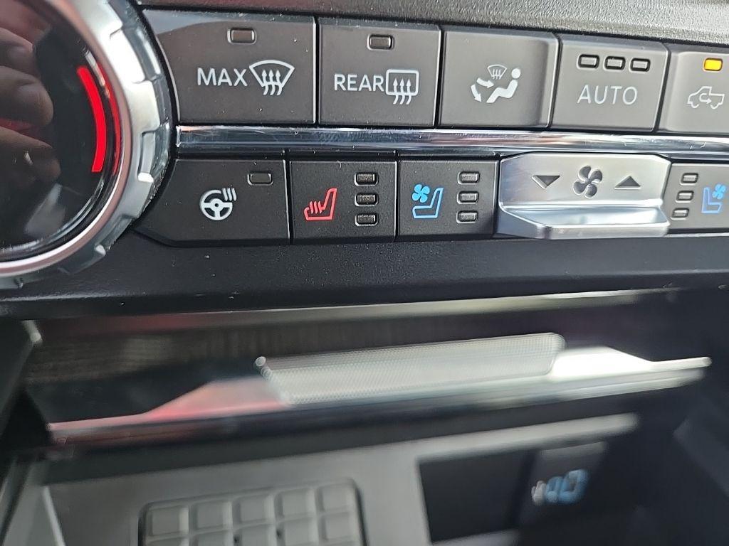 new 2025 Ford F-250 car, priced at $89,881