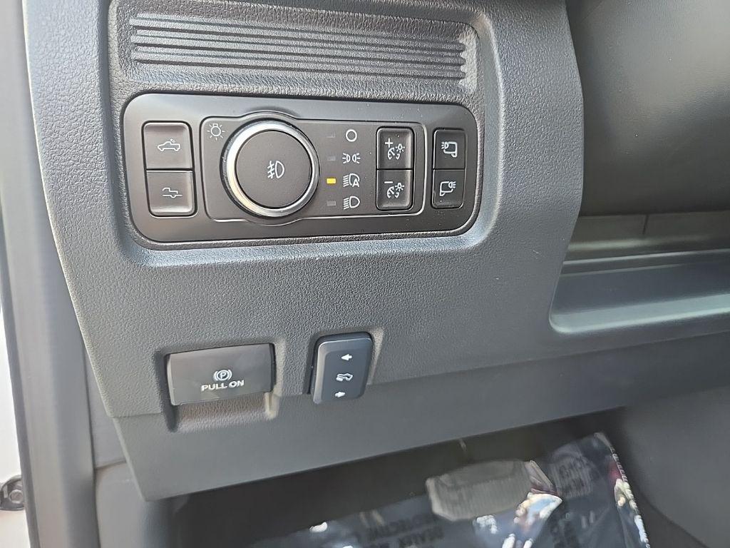 new 2025 Ford F-250 car, priced at $89,881