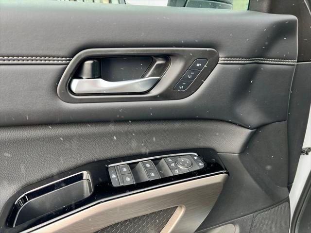 new 2025 Nissan Pathfinder car, priced at $49,799