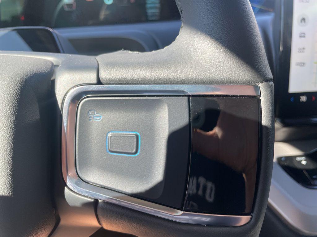 new 2025 Ford Expedition Max car, priced at $75,820