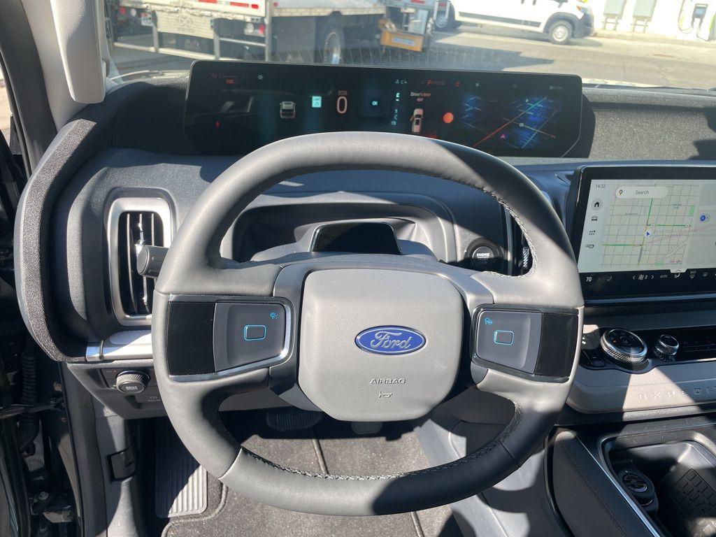 new 2025 Ford Expedition Max car, priced at $75,820