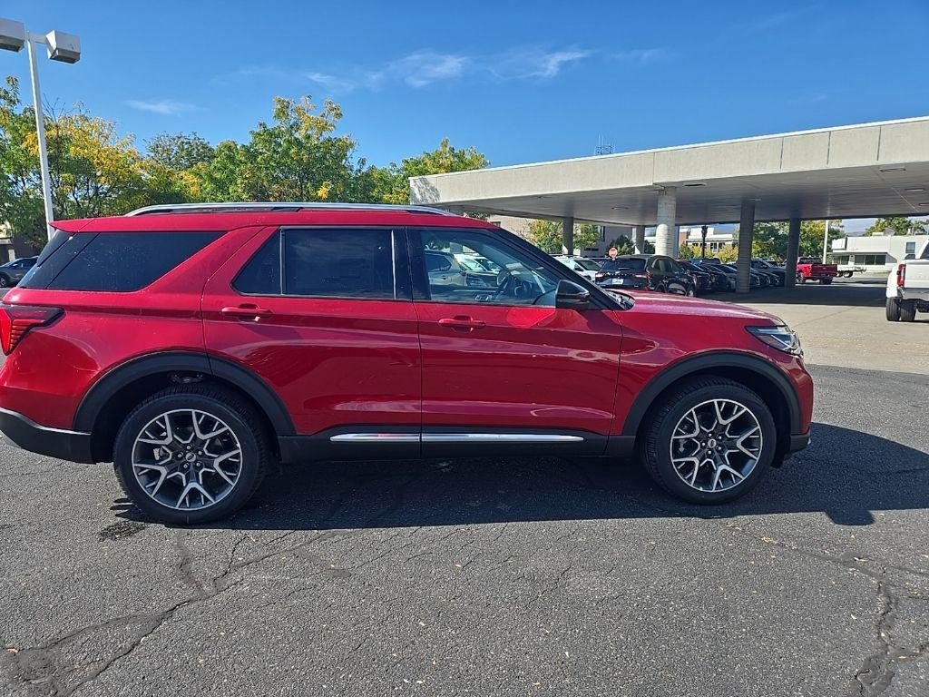 new 2025 Ford Explorer car, priced at $57,901