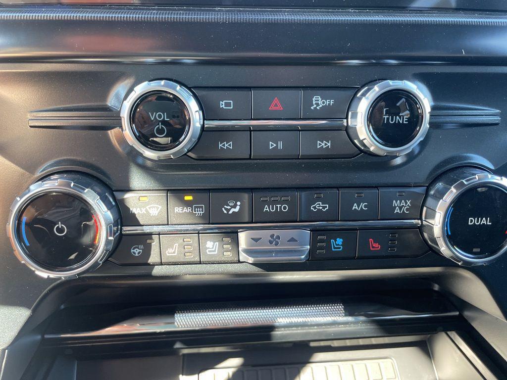 new 2025 Ford F-150 car, priced at $70,753