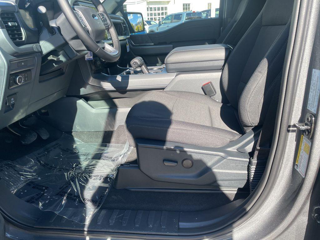 new 2025 Ford F-150 car, priced at $55,568