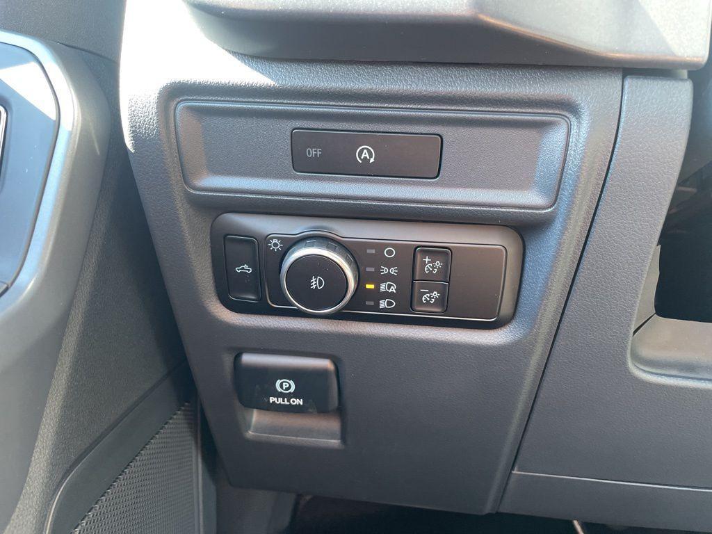 new 2025 Ford F-150 car, priced at $55,568