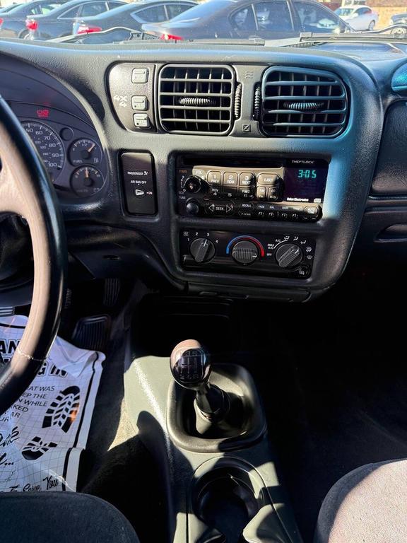 used 2000 Chevrolet S-10 car, priced at $8,395