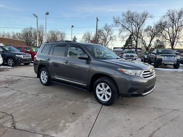 used 2013 Toyota Highlander car, priced at $10,395