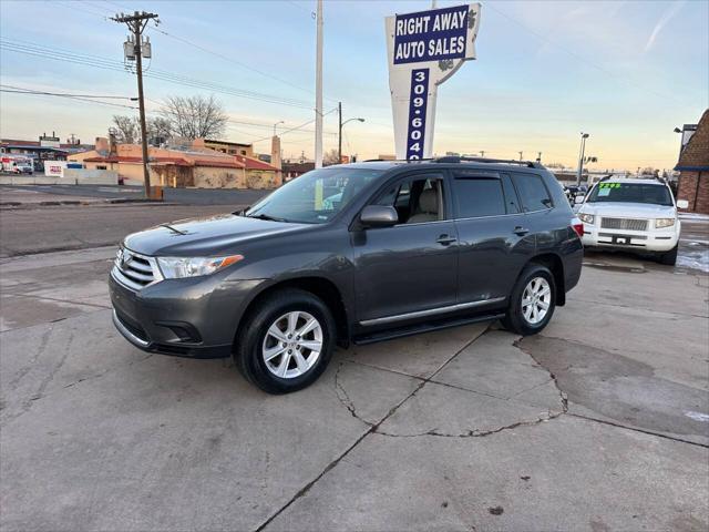 used 2013 Toyota Highlander car, priced at $10,395