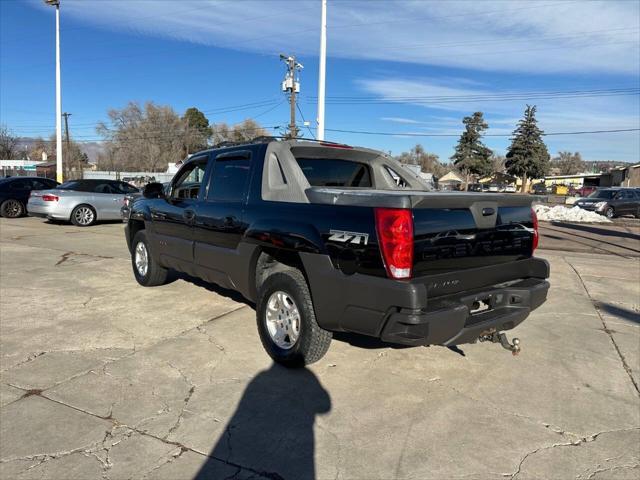 used 2003 Chevrolet Avalanche car, priced at $6,395