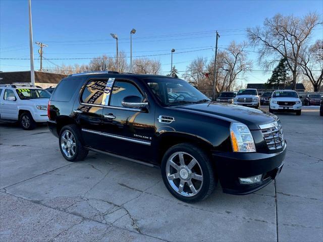 used 2009 Cadillac Escalade car, priced at $7,995