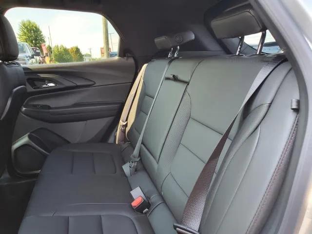 new 2025 Chevrolet TrailBlazer car, priced at $28,619