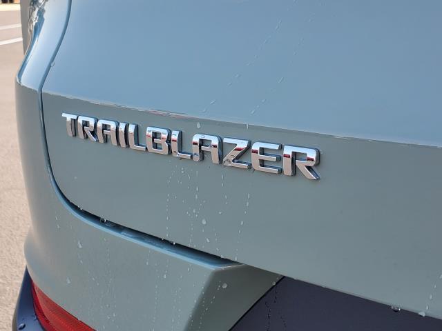 new 2025 Chevrolet TrailBlazer car, priced at $28,648