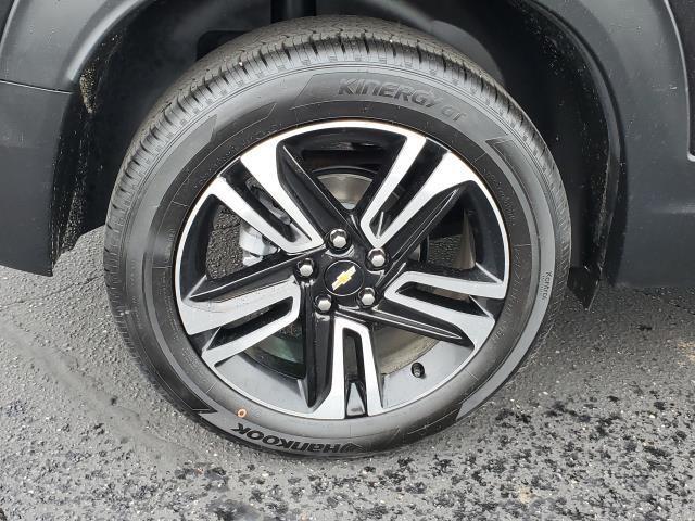 used 2025 Chevrolet TrailBlazer car, priced at $27,936
