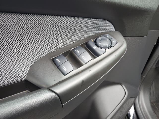 used 2025 Chevrolet TrailBlazer car, priced at $27,936