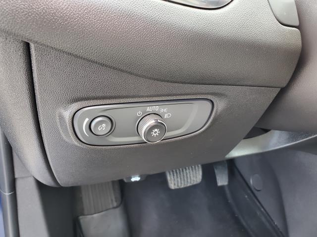 used 2023 Chevrolet Equinox car, priced at $23,954