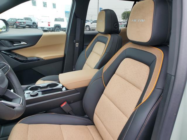 new 2026 Chevrolet Equinox car, priced at $39,825