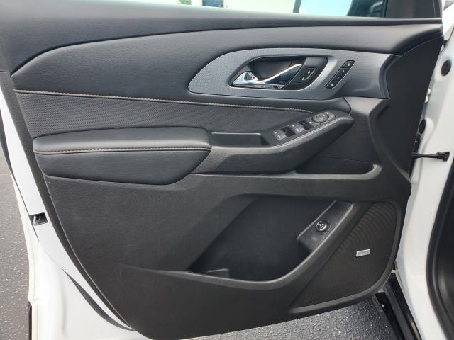 used 2021 Chevrolet Traverse car, priced at $24,985