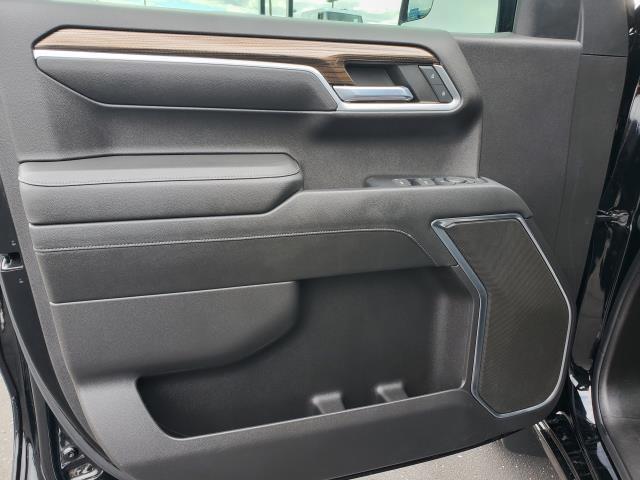 used 2022 Chevrolet Silverado 1500 car, priced at $43,290