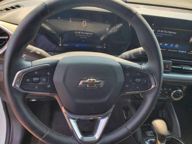new 2025 Chevrolet TrailBlazer car, priced at $32,576