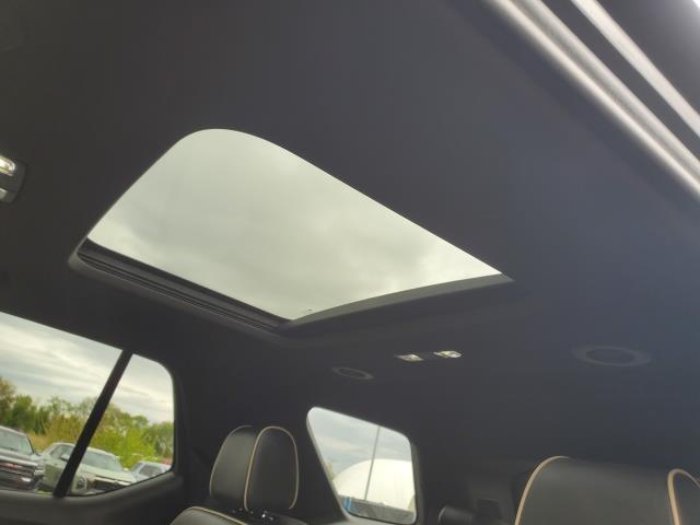 used 2023 Chevrolet Traverse car, priced at $40,369