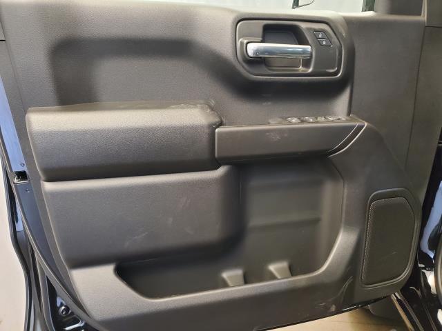 new 2025 Chevrolet Silverado 1500 car, priced at $45,012