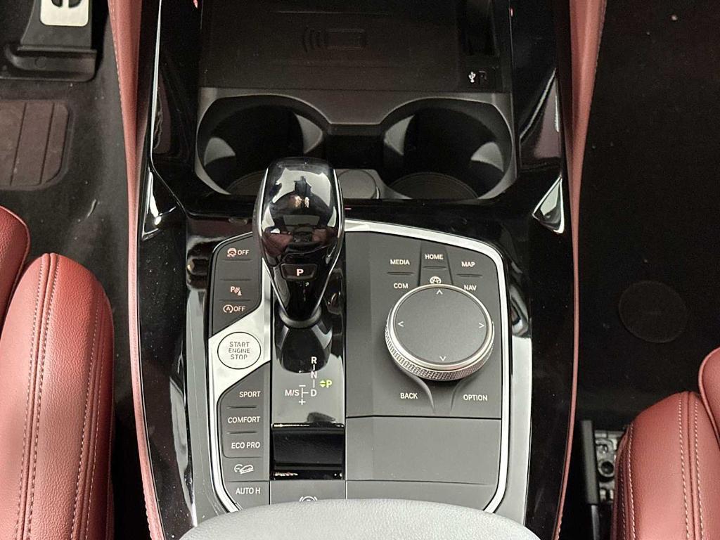 new 2025 BMW X4 car, priced at $59,975
