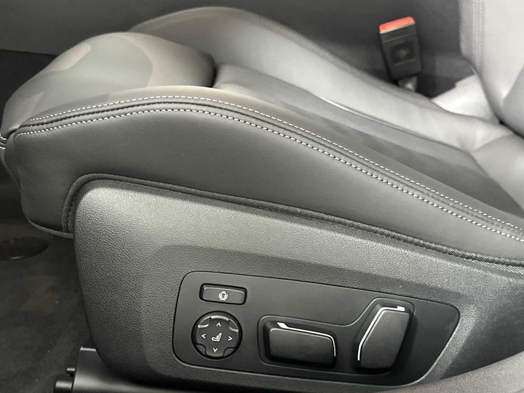 new 2026 BMW M3 car, priced at $93,185