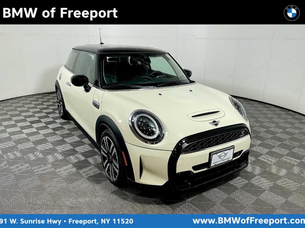 used 2023 MINI Hardtop car, priced at $26,943