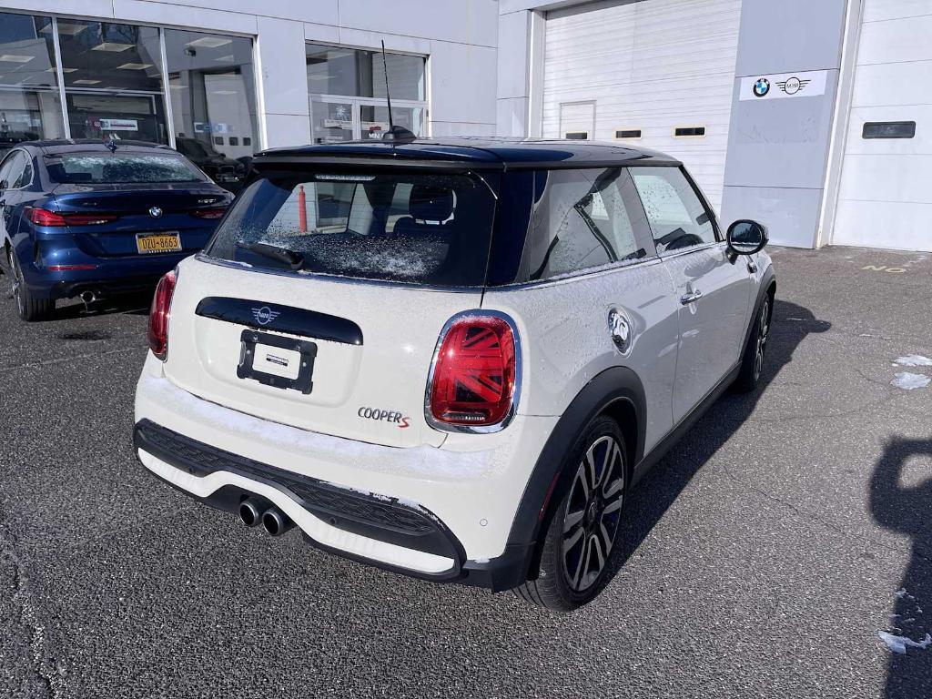 used 2023 MINI Hardtop car, priced at $26,943