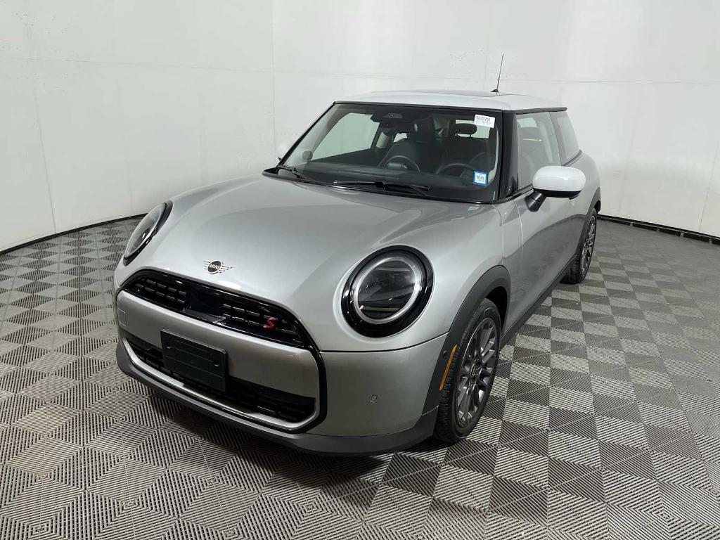 used 2025 MINI Hardtop car, priced at $32,493