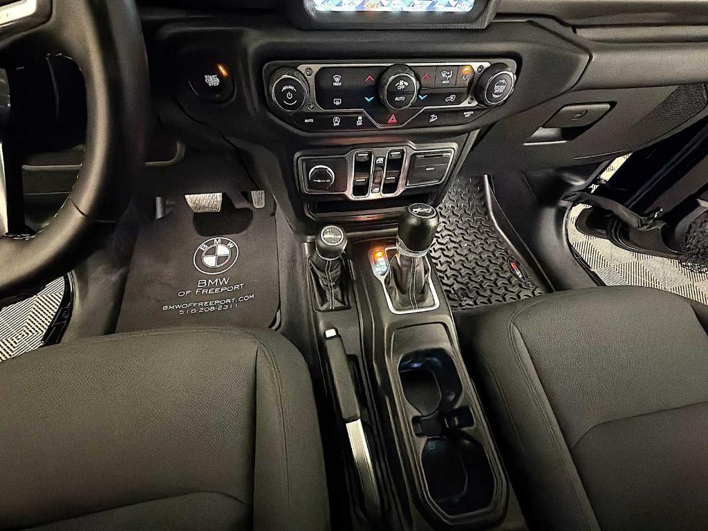 used 2018 Jeep Wrangler Unlimited car, priced at $25,998