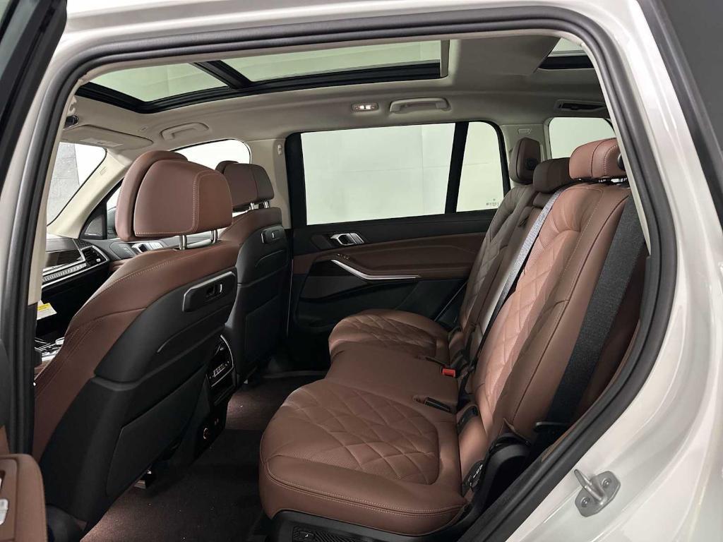 new 2026 BMW X7 car, priced at $92,175