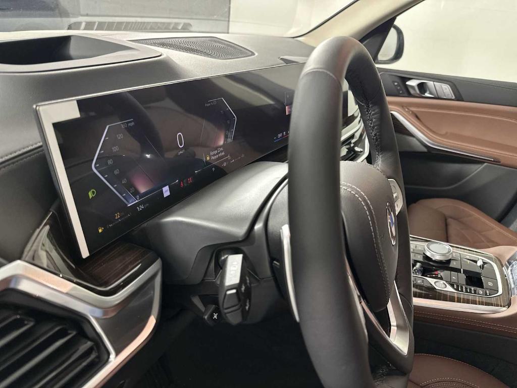 new 2026 BMW X7 car, priced at $92,175