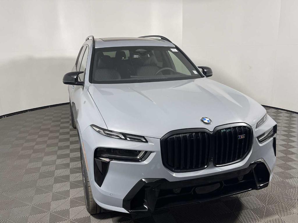 new 2025 BMW X7 car, priced at $117,375