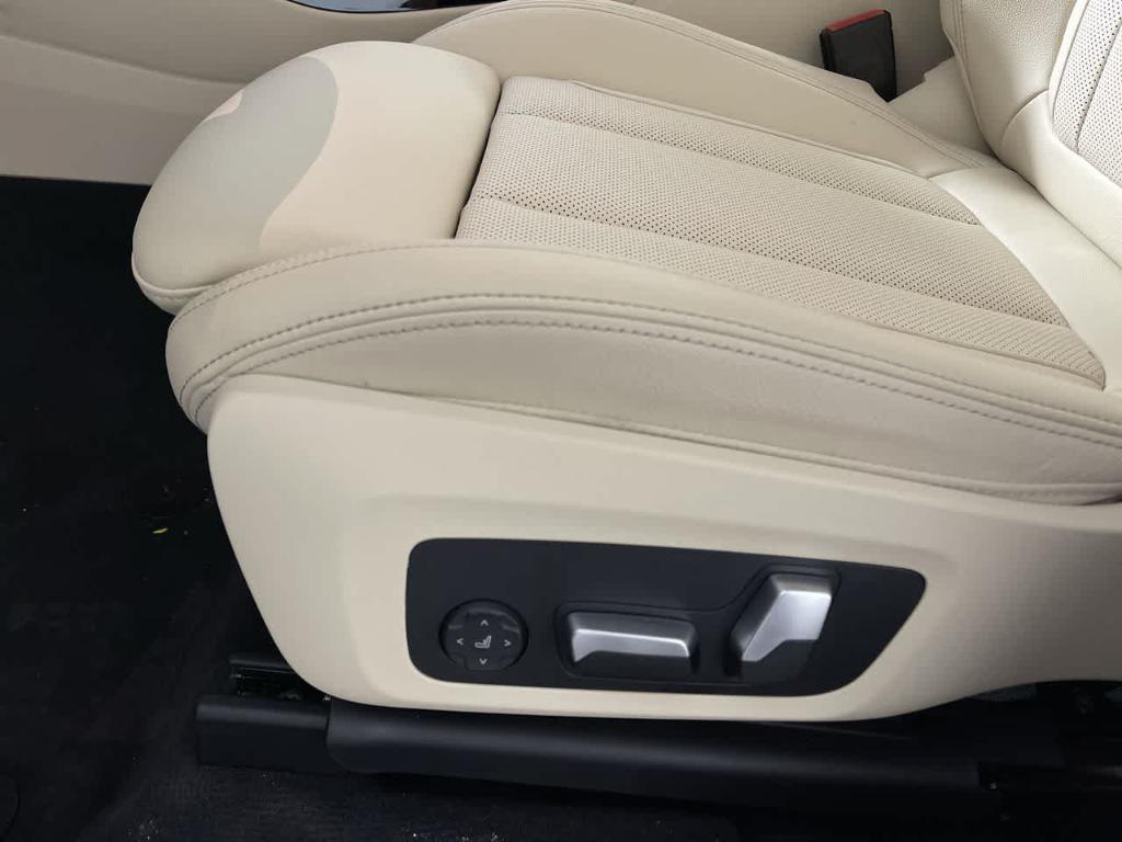 used 2022 BMW X3 car, priced at $35,943