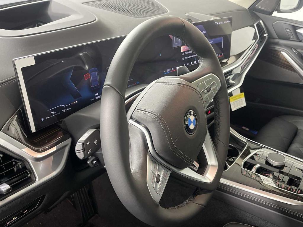 new 2026 BMW X7 car, priced at $91,775
