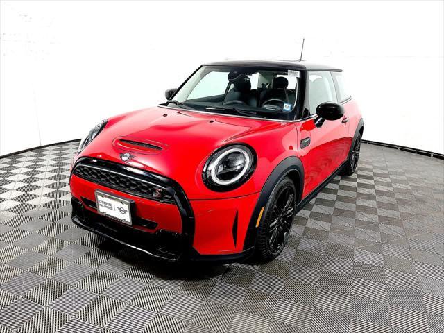 used 2024 MINI Hardtop car, priced at $31,943