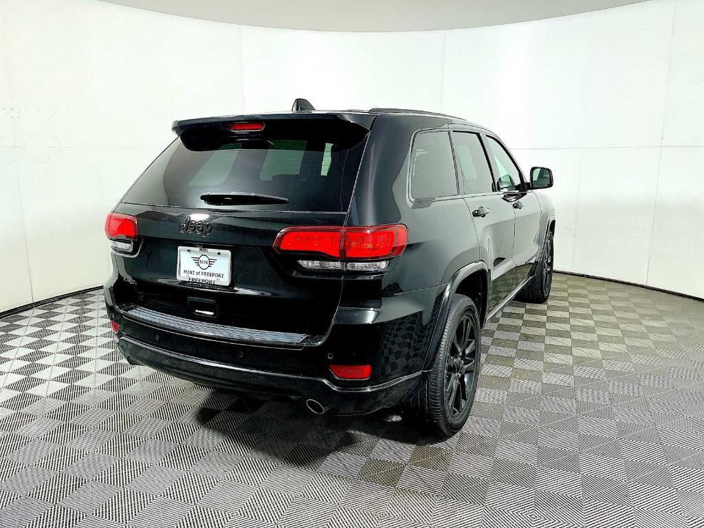 used 2018 Jeep Grand Cherokee car, priced at $19,943