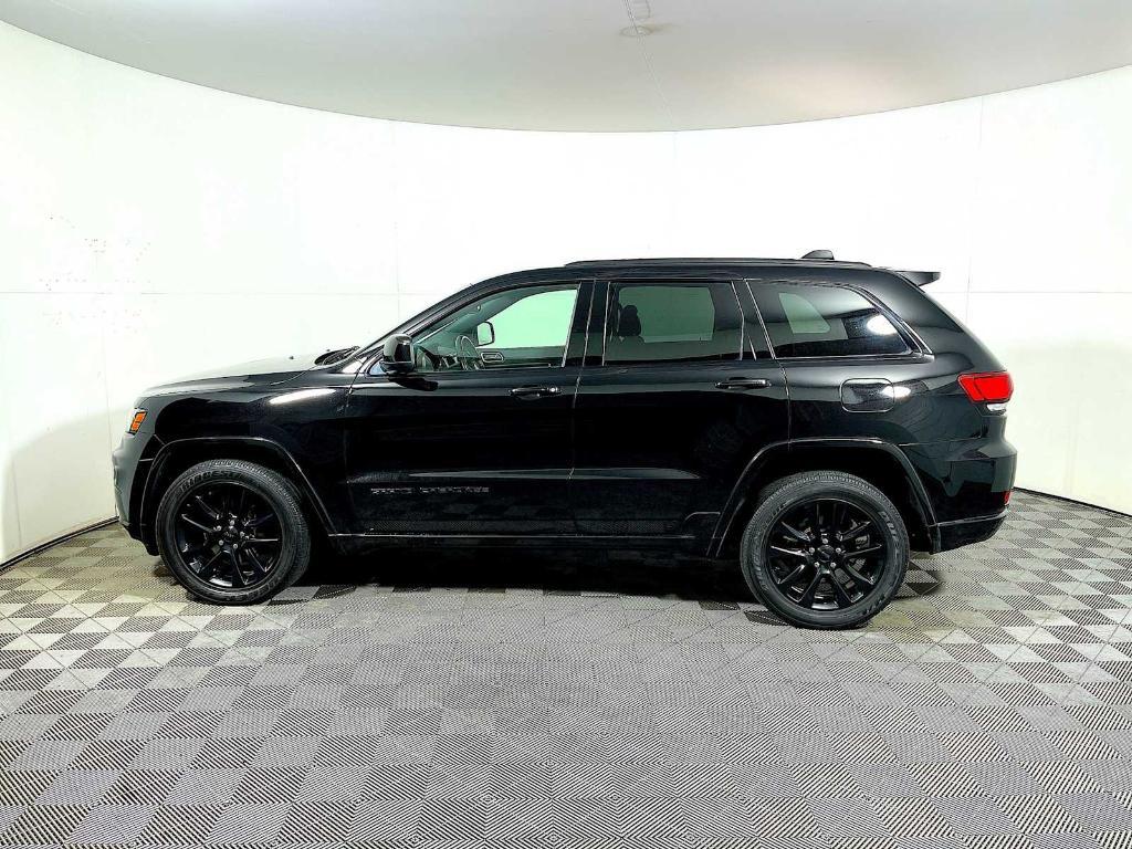 used 2018 Jeep Grand Cherokee car, priced at $19,943