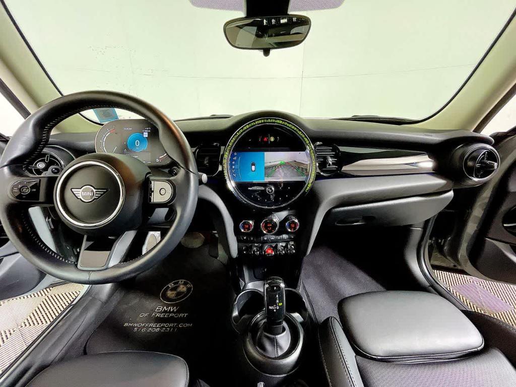 used 2022 MINI Hardtop car, priced at $23,588