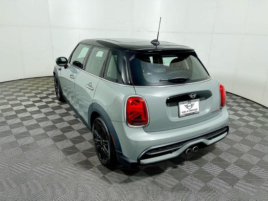 used 2022 MINI Hardtop car, priced at $23,588