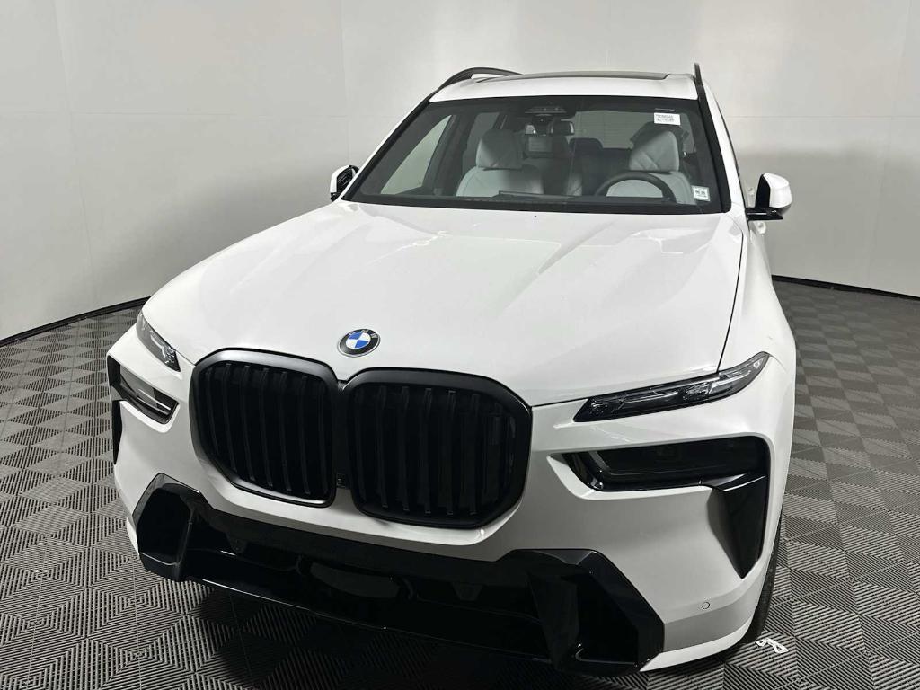 new 2026 BMW X7 car, priced at $106,800