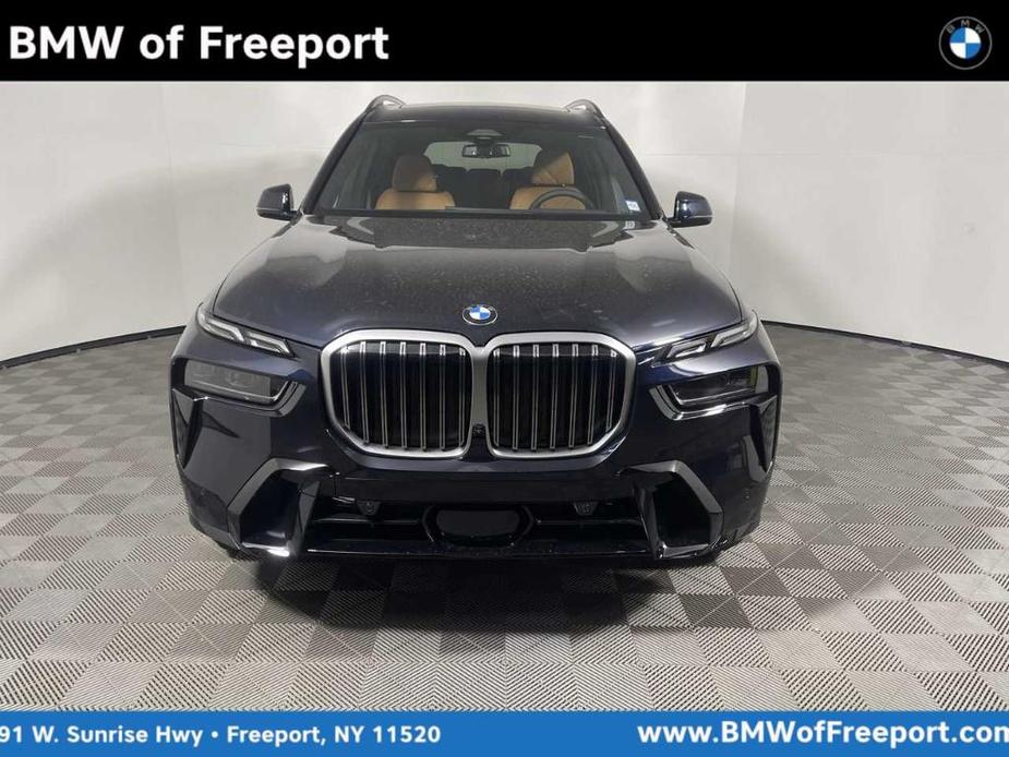 new 2025 BMW X7 car, priced at $92,395