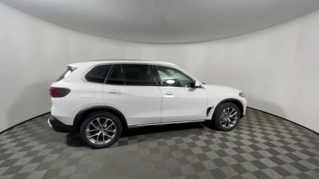 new 2024 BMW X5 car, priced at $69,770