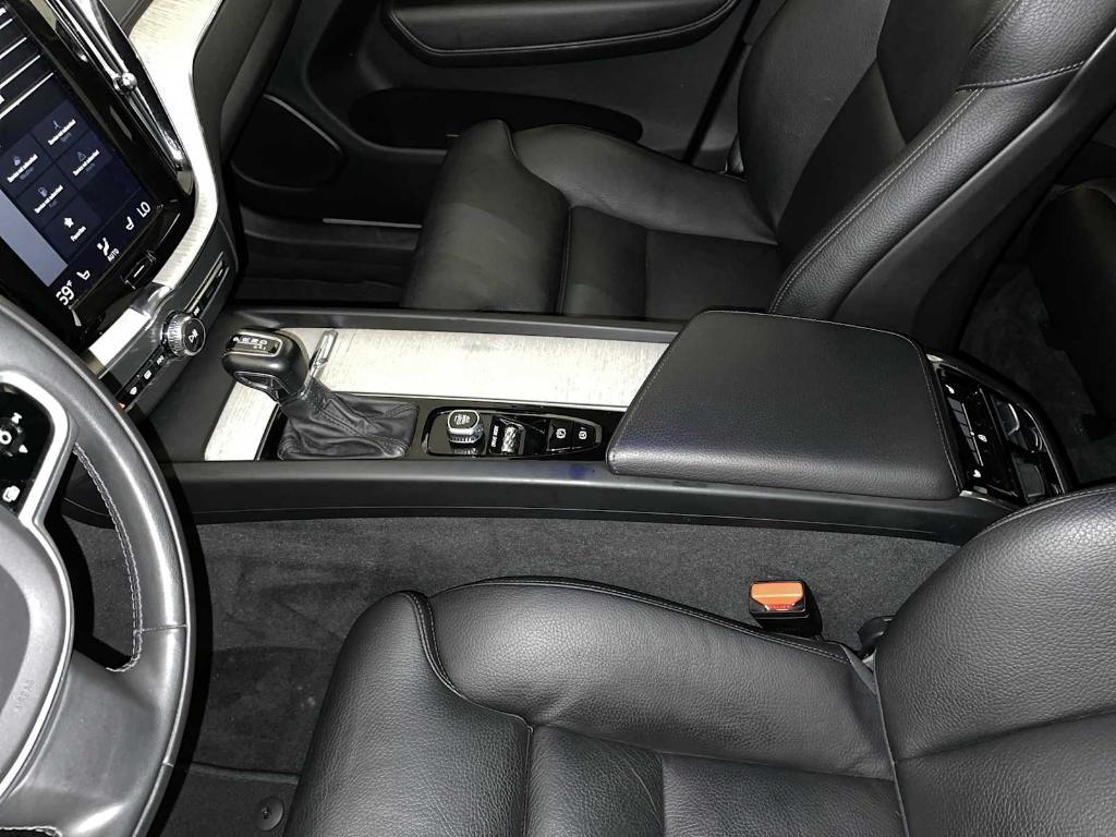 used 2020 Volvo XC60 car, priced at $27,943