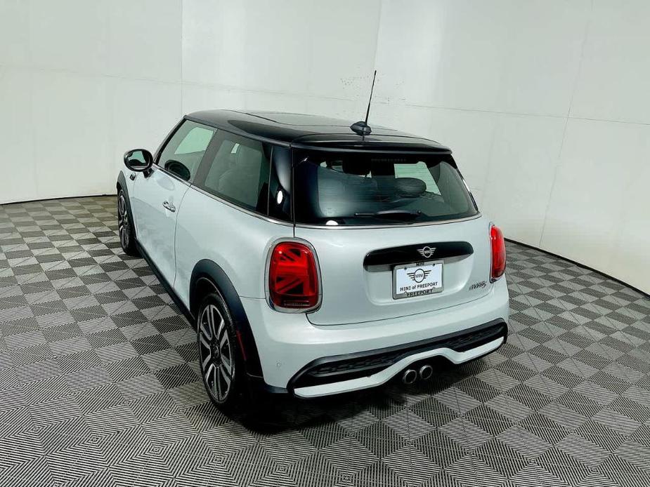 used 2022 MINI Hardtop car, priced at $24,988