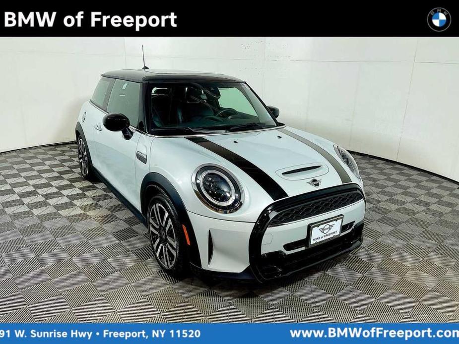 used 2022 MINI Hardtop car, priced at $26,493