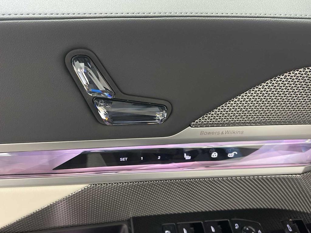 new 2025 BMW i7 car, priced at $137,495