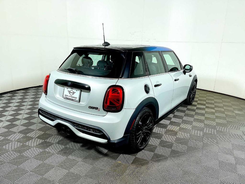 used 2023 MINI Hardtop car, priced at $25,943