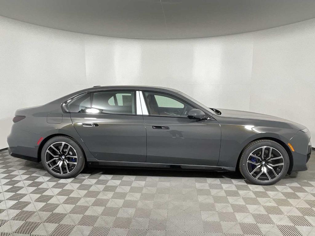 new 2025 BMW 760 car, priced at $139,705